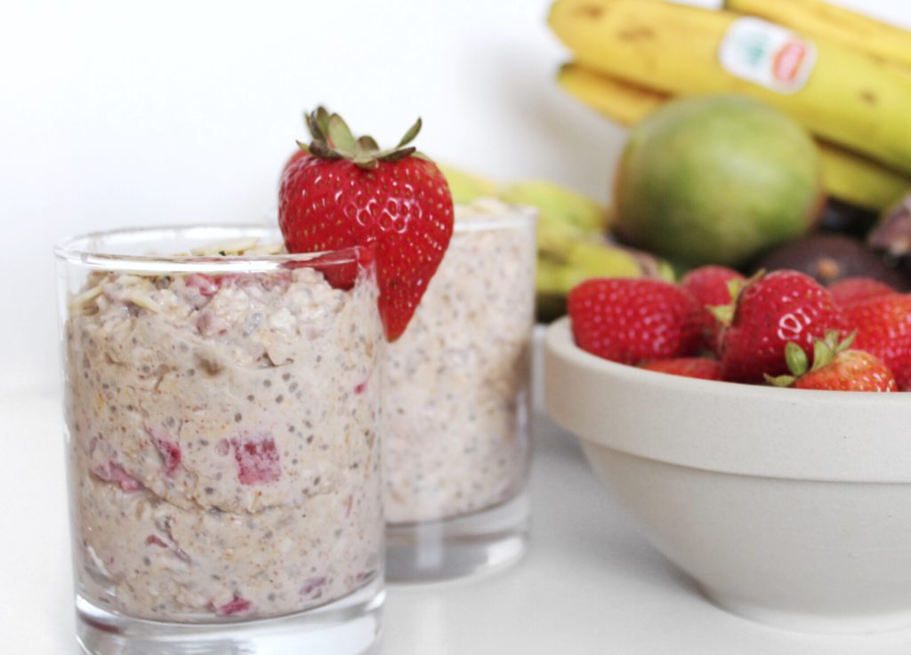 over night oats with strawberries