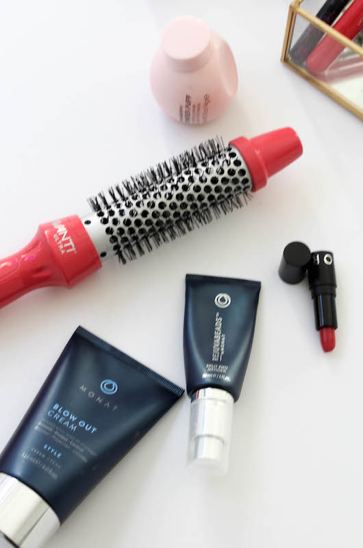 Fake the perfect DIY blow out
