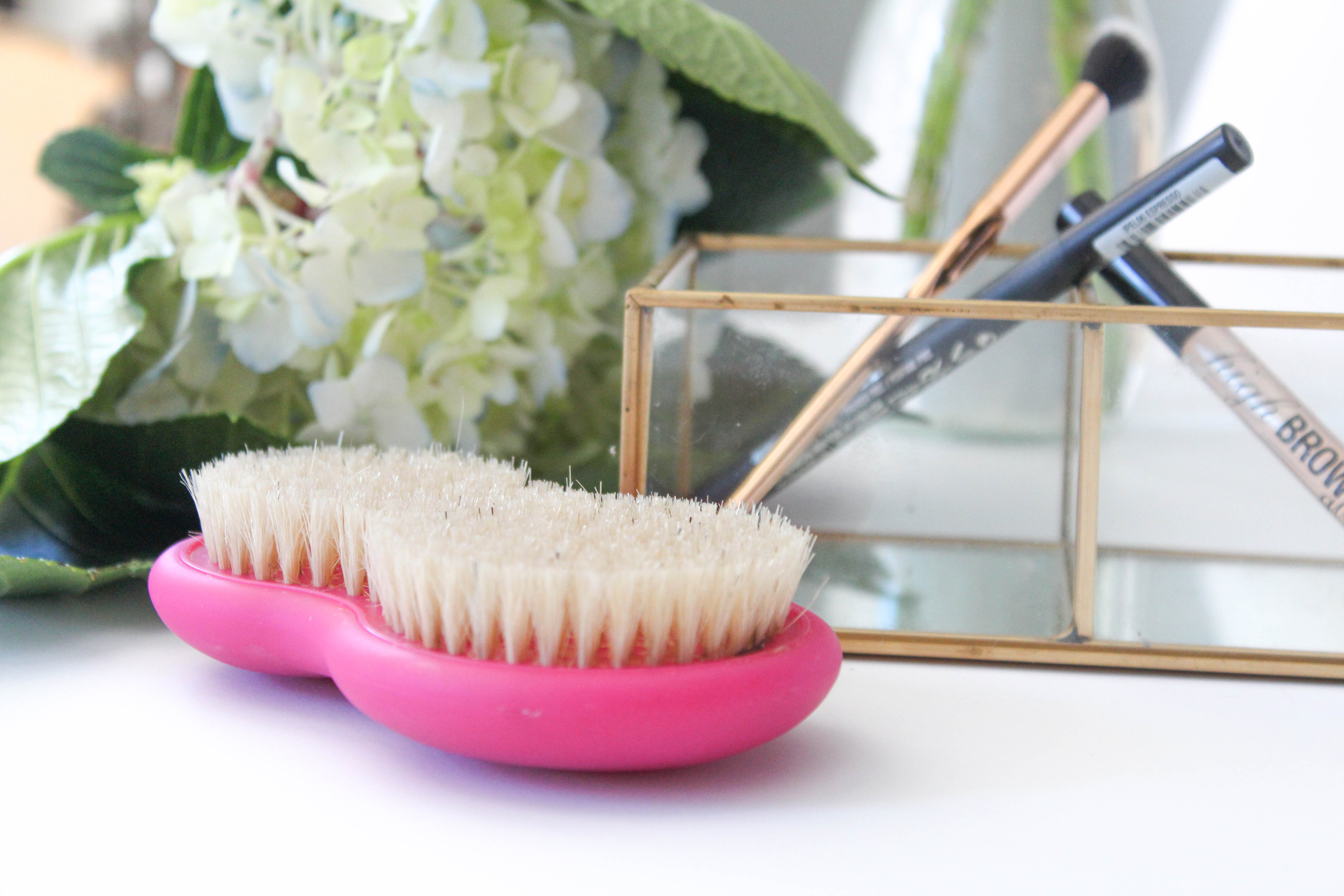 Everything you need to know about dry brushing